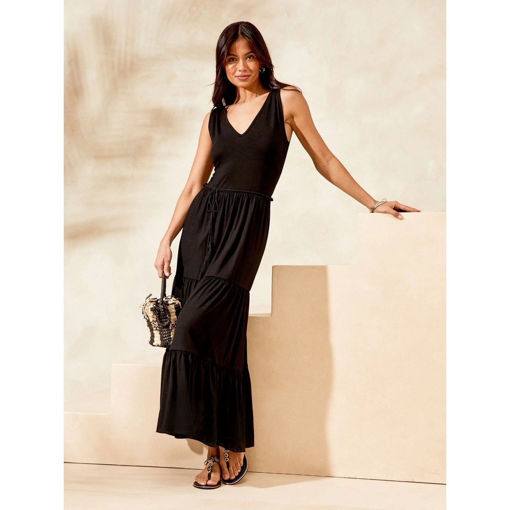 Boston Proper NWT Women's Knit Maxi Dress V-Neck Sleeveless Tiered Black- Size M
